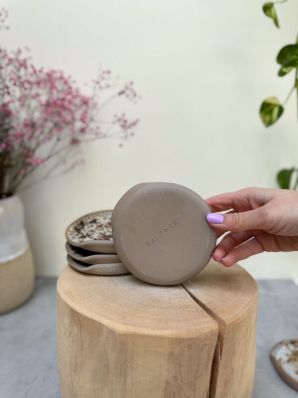 GREY RUSTIC SPOON REST - Image 2