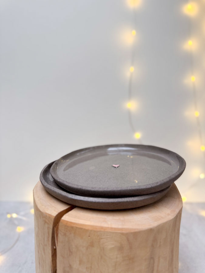 SRDÍČKOVÝ DEZERTNÍ TALÍŘ ŠEDÝ - Obrázek 2